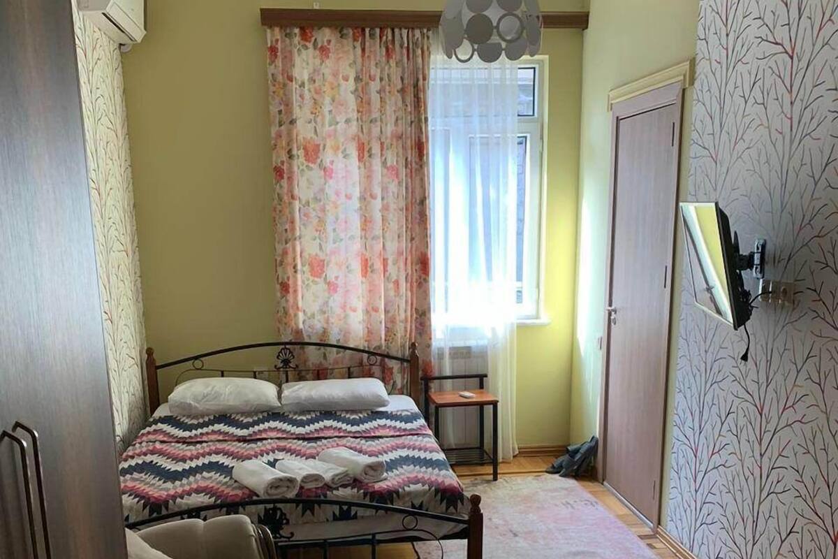 Sistema de insonorización, wifi gratis y ropa de cama