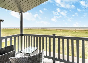 Property grounds - The Headland (Pet Friendly) (Hornsea)