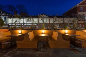 Terrace/patio - The Bull And Stirrup Hotel (Chester)