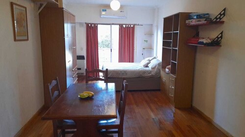 Comfortable and bright studio apartment in Caballito