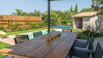 UtendĂžrsservering