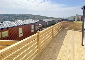 Property grounds - Glenside 12 Superior (Hastings)