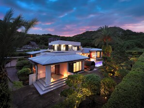 Villa, para no fumadores (Sandanbeki, Room Only) | Decoración personalizada, muebles diferentes y escritorio