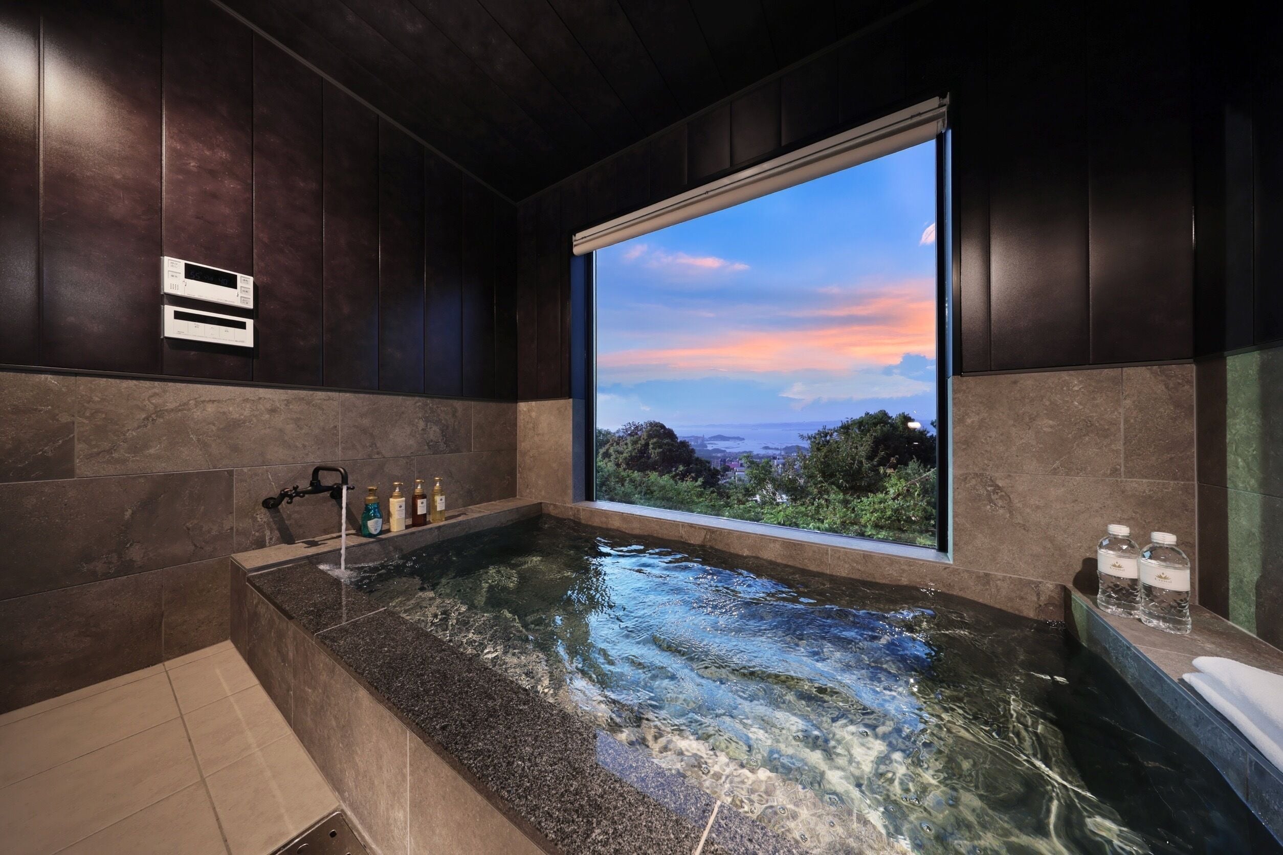 Yamatoumi (Room Only) Non smoking | Bathroom | Separate bathtub and shower, spring water bathtub, free toiletries