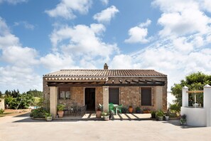 Exterior - Holiday Home 'Casa Nazaret' with Private Pool, Private Terrace and Wi-Fi (Conil de la Frontera)