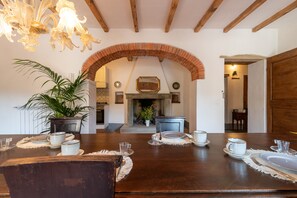 Dining - Apartment 'Casa Biffoli' (Bucine)