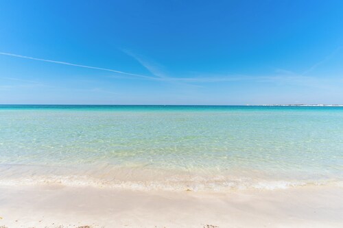 Holiday Home 'Villa Lido Hookipa' with Private Terrace and Air Conditioning