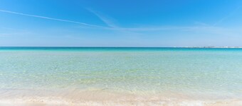 Holiday Home 'Villa Lido Hookipa' with Private Terrace and Air Conditioning