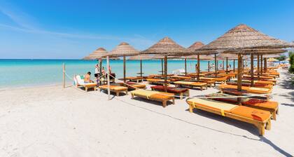 Holiday Home 'Villa Lido Hookipa' with Private Terrace and Air Conditioning