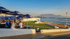 Exterior - Blue Peter Hotel (Cape Town)