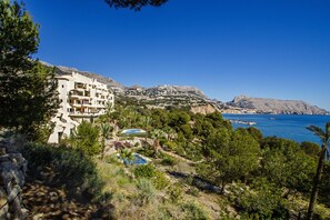 Exterior - Apartment 'Seafront with Pool' with Sea Views, Wi-Fi and Air Conditioning (Altea)