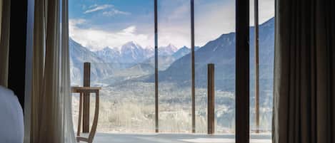 Ambiance Executive Suite | 山景