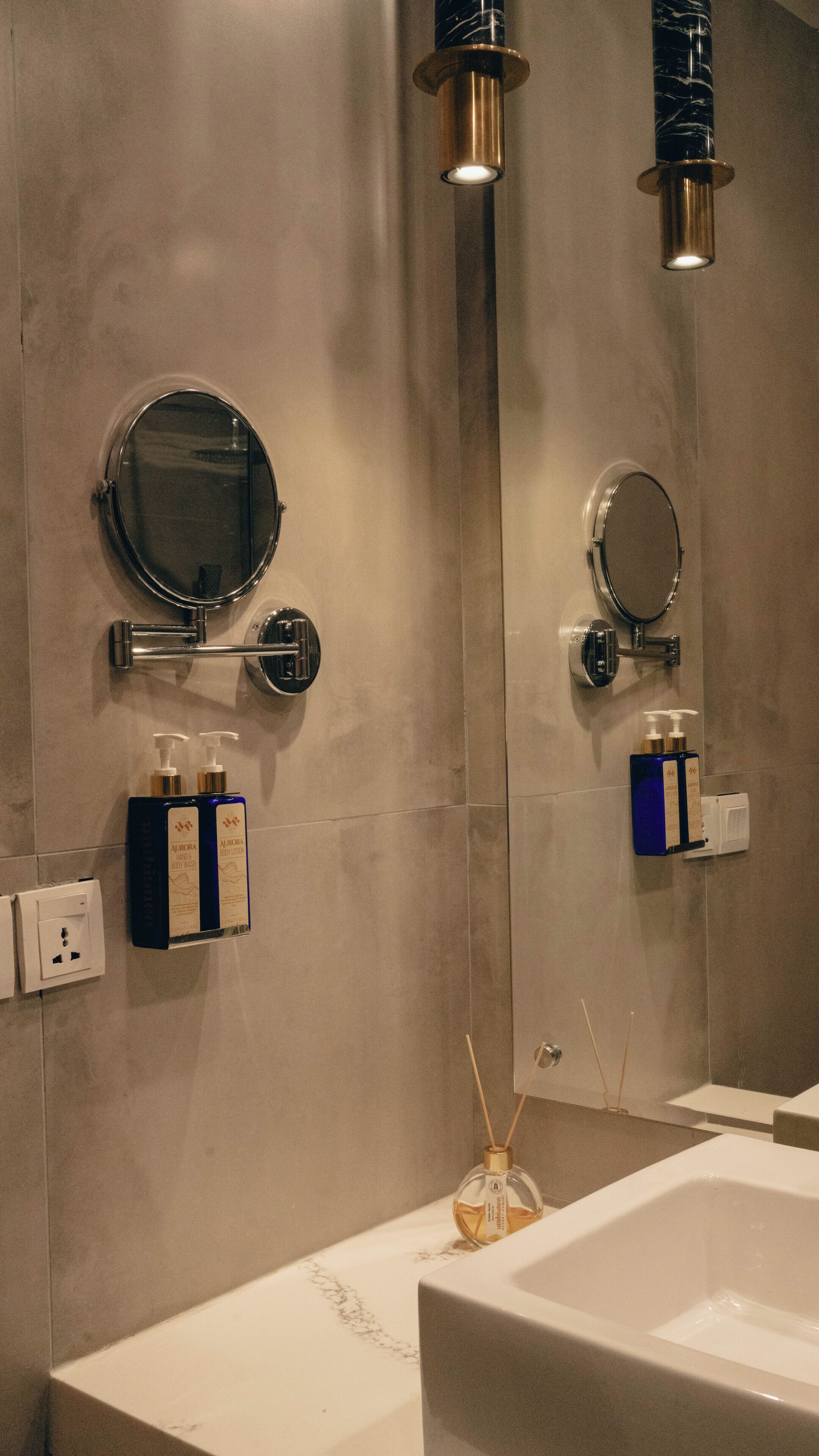 이그제큐티브룸 | 욕실 | 샤워 시설, 고급 세면용품, 헤어드라이어, 목욕가운