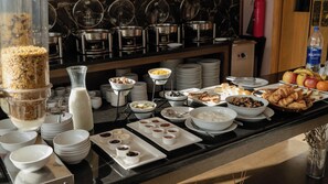 Free daily full breakfast