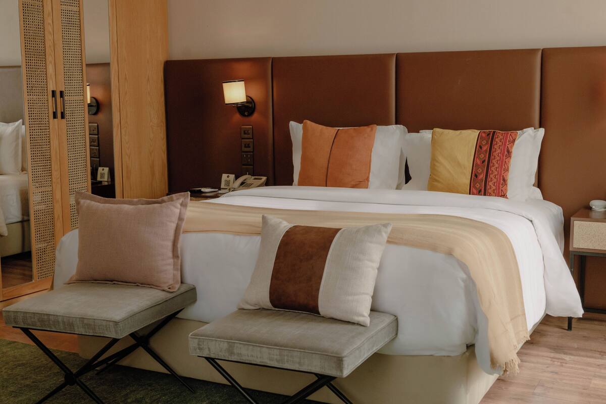 Executive Club Room | Sengetøy av topp kvalitet, minibar og skrivebord