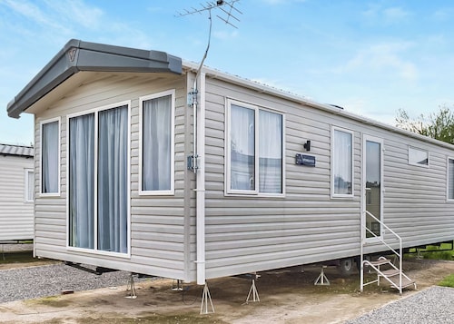 Silver 2 Bedroom caravan (Slps 6)