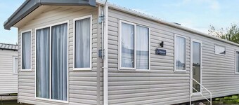 Silver 2 Bedroom caravan (Slps 6)