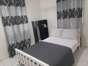 3 chambres, draps fournis