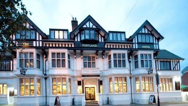 Exterior - The Portland Hotel Wetherspoon (Chesterfield)