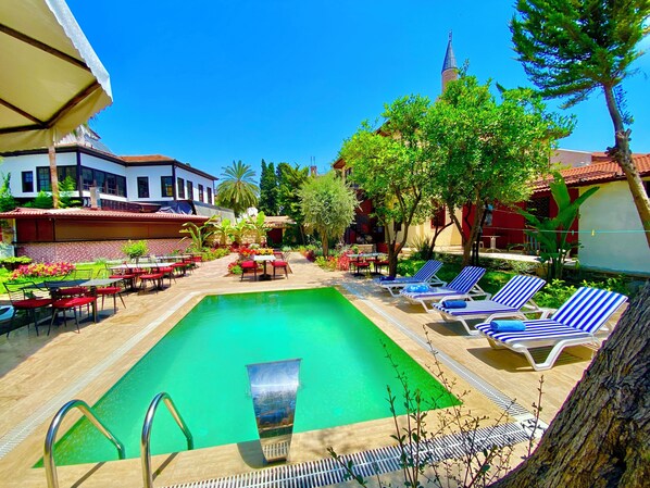 Piscine extérieure