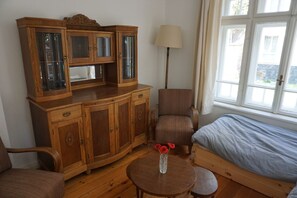 2 makuuhuonetta, silitysrauta/-lauta, Wi-Fi, vuodevaatteet