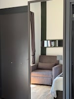 Sábanas italianas Frette, ropa de cama de alta calidad y minibar