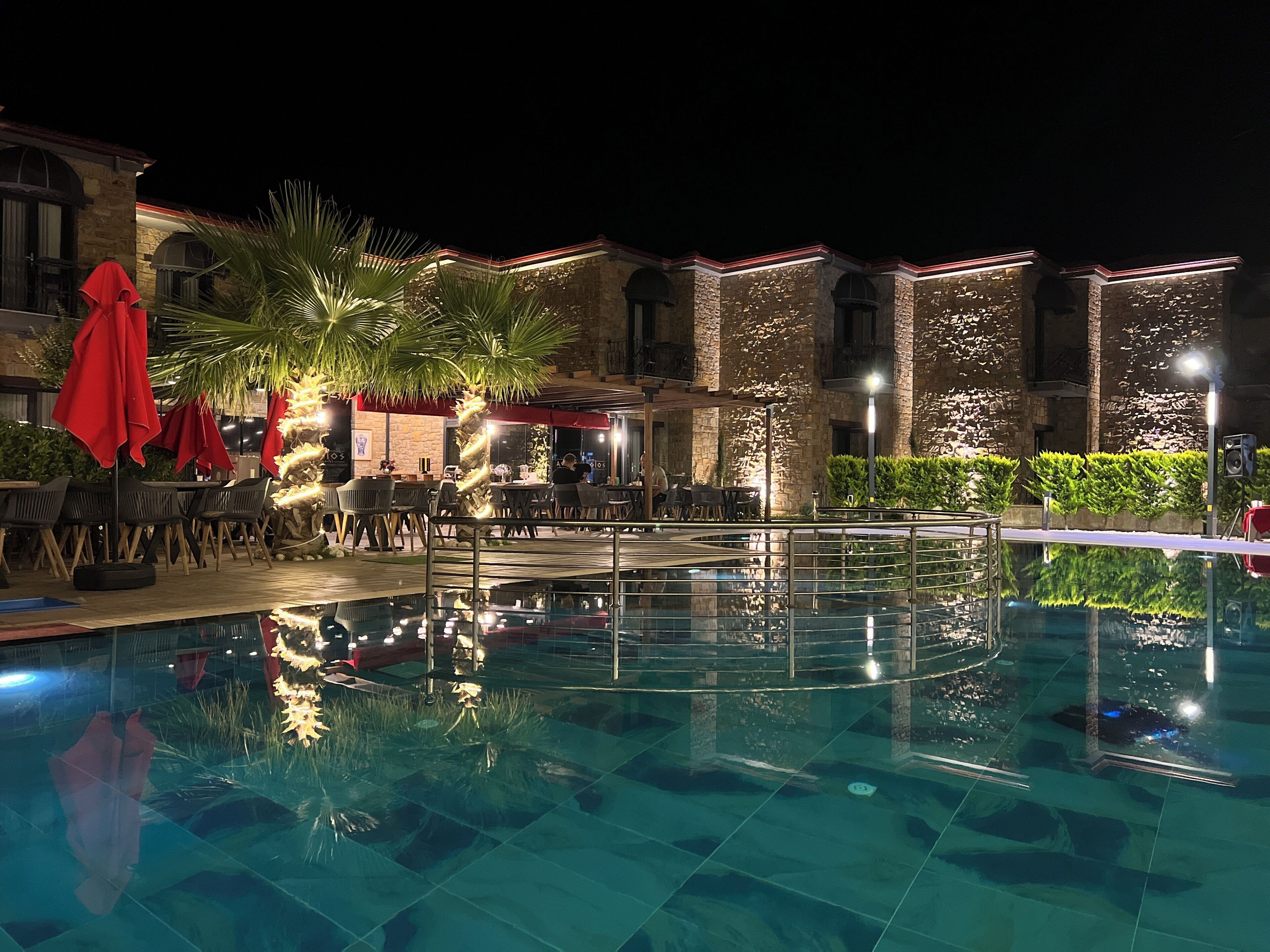 Seasonal outdoor pool