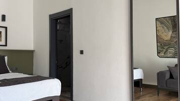Habitación superior, 1 habitación | Sábanas italianas Frette, ropa de cama de alta calidad, minibar