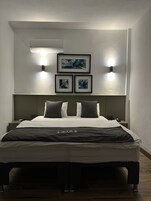 Superior Oda, 1 Yatak Odası | Frette Italian çarşaf takımı, kaliteli yatak takımı, minibar 