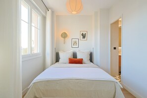 1 bedroom, iron/ironing board, free WiFi