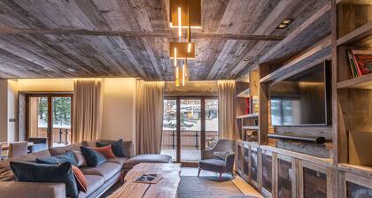 Luxurious 7-Room Chalet Apartment with Spa & Pool, Morzine