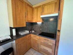 Kühlschrank, Mikrowelle