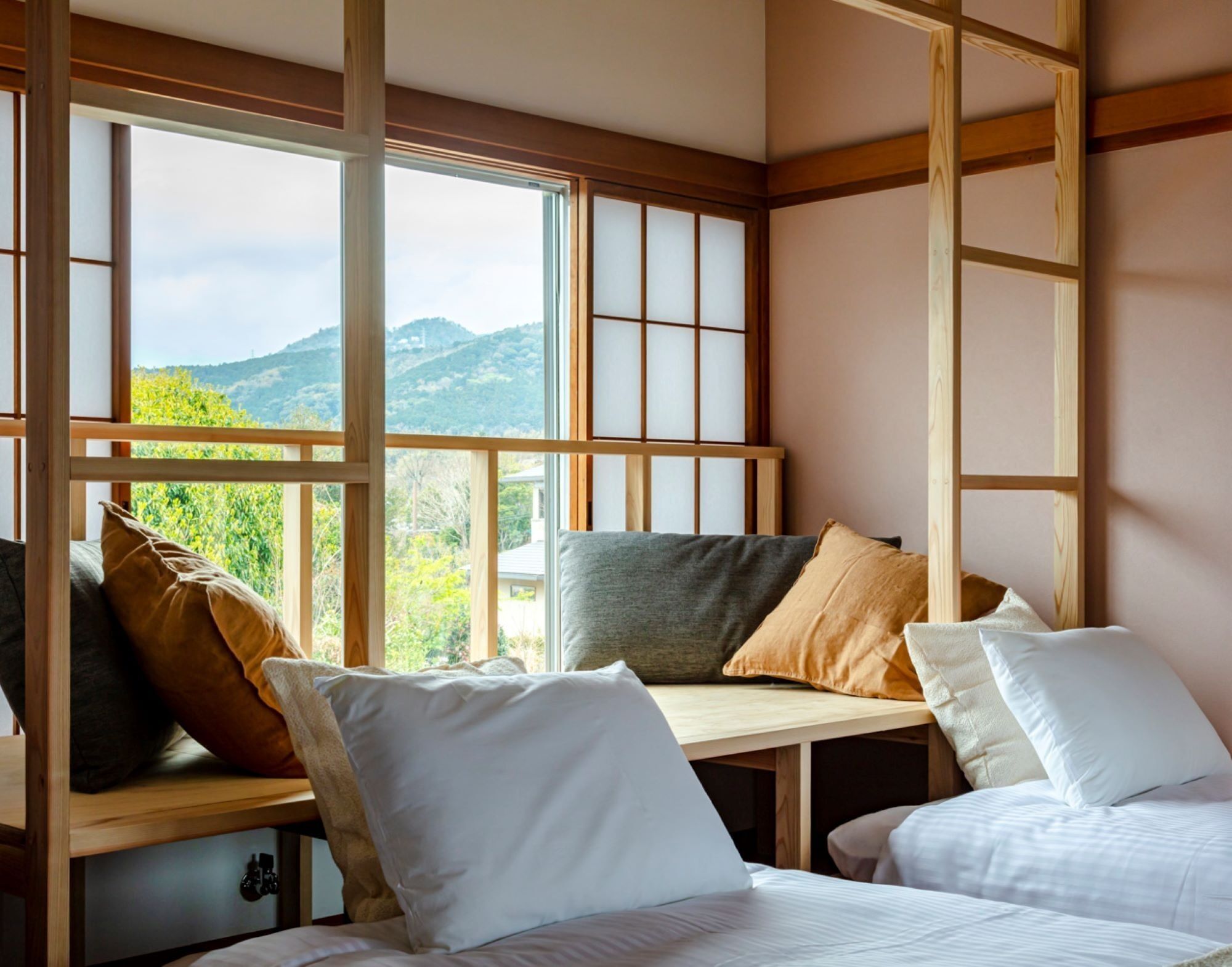 6 Schlafzimmer, Schreibtisch, kostenloses WLAN, Bettwäsche