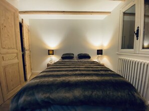 4 bedrooms, free WiFi