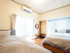 4 bedrooms, desk, free WiFi, bed sheets - Capacity 4 people plan / Kamakura Kanagawa (Kamakura)