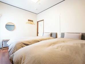 4 chambres, bureau, Wi-Fi gratuit, draps fournis