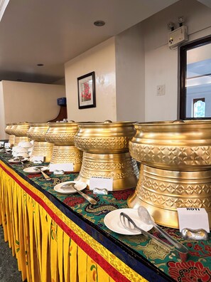 Buffet - lhaki Hotel (Phuntsholing)