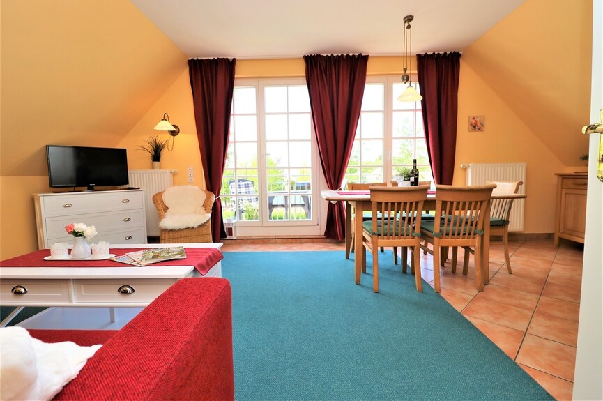 Ferienwohnung Mit Balkon Und Boddenblick, Direkt Am Hafen Von Wustrow - Wustrow