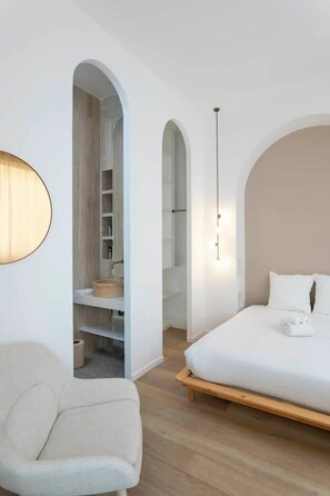 3 多间卧室、办公桌、熨斗/熨衣板、WiFi