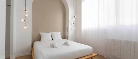 3 soverom, skrivebord, strykejern/-brett og wi-fi