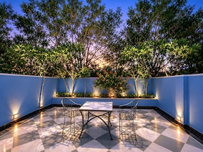 Courtyard Pool View Room with Private Balcony | Balcony