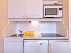 Fridge, microwave, oven, dishwasher - Charming 3-room duplex with WiFi in the heart of Avoriaz (Avoriaz)