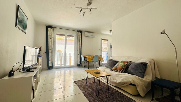 TV - Port-Vendres - 3* T2 Apartment with Air Conditioning, Parking, Port View (Port-Vendres)
