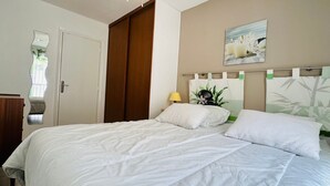 1 bedroom, free WiFi - Port-Vendres - 3* T2 Apartment with Air Conditioning, Parking, Port View (Port-Vendres)