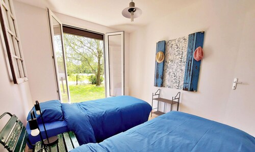 Charming Countryside Retreat with Modern Amenities, Babyfoot, and Nearby Leisure Activities