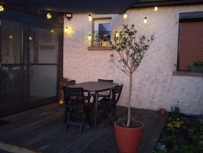 Charming Countryside Retreat with Modern Amenities, Babyfoot, and Nearby Leisure Activities