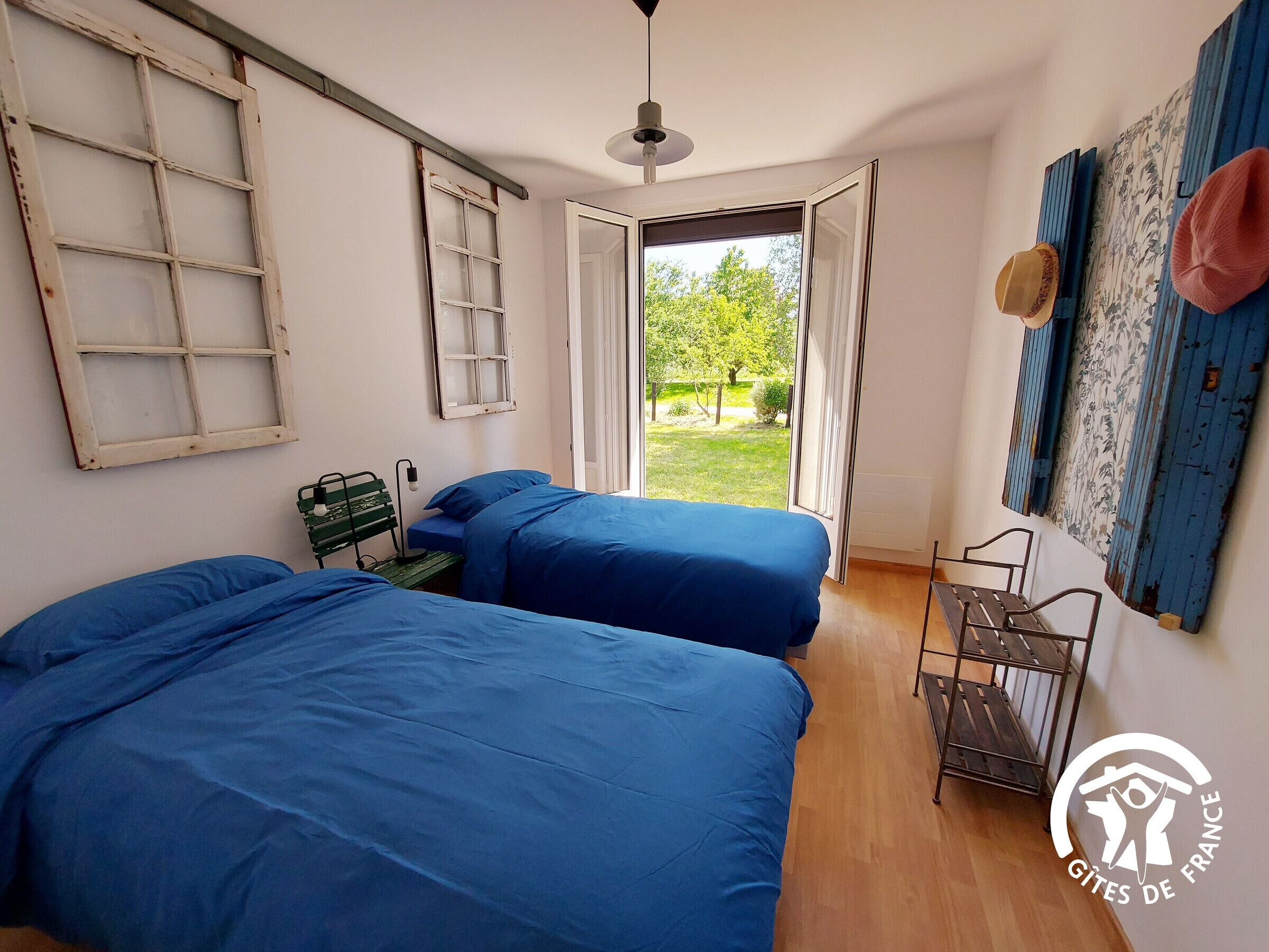 3 dormitorios, escritorio, wifi gratis y ropa de cama