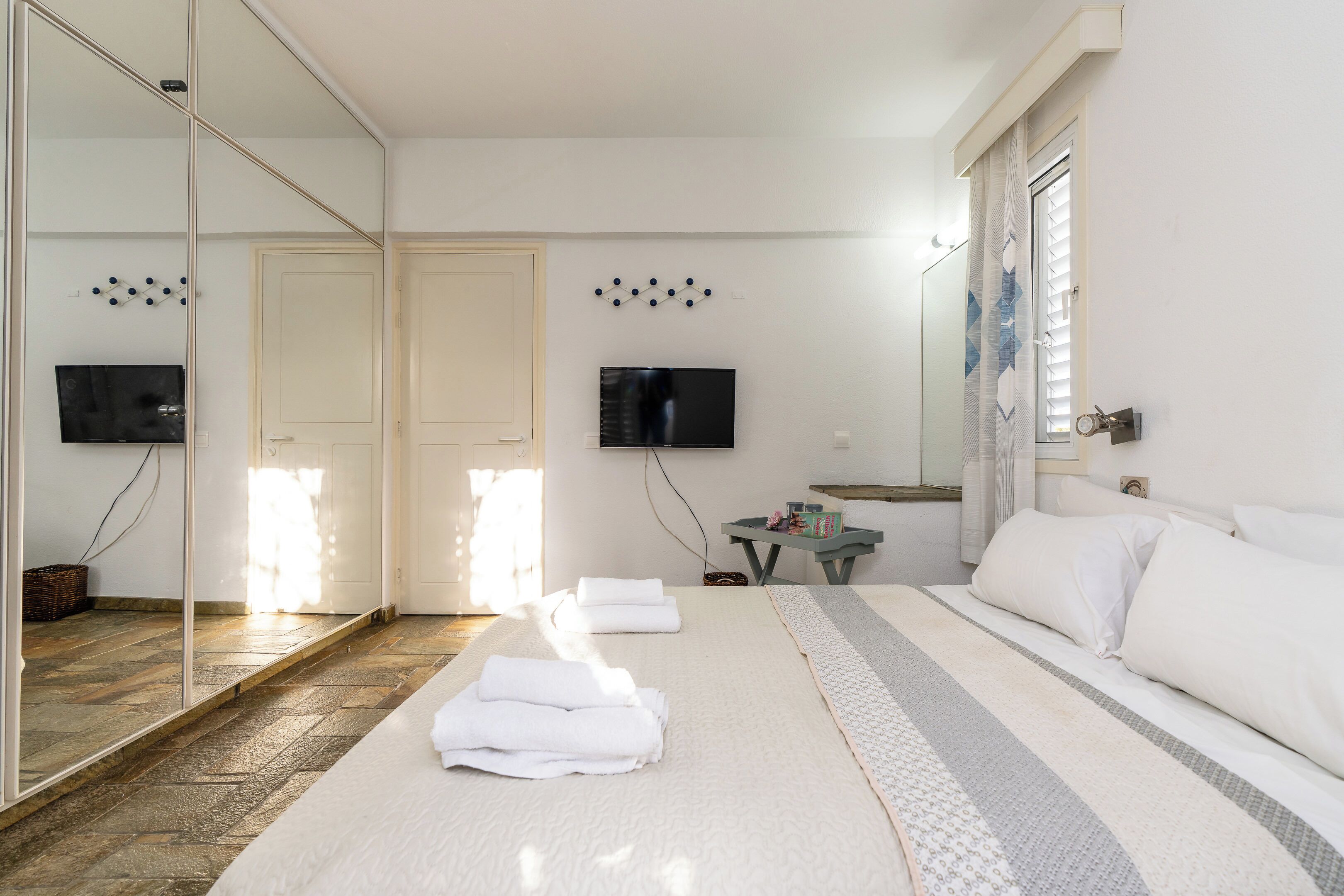 5 bedrooms, in-room safe, individually decorated, individually furnished