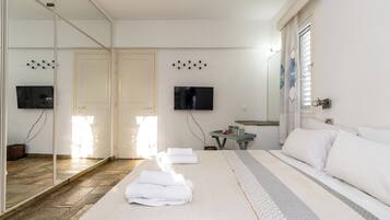 5 bedrooms, in-room safe, individually decorated, individually furnished