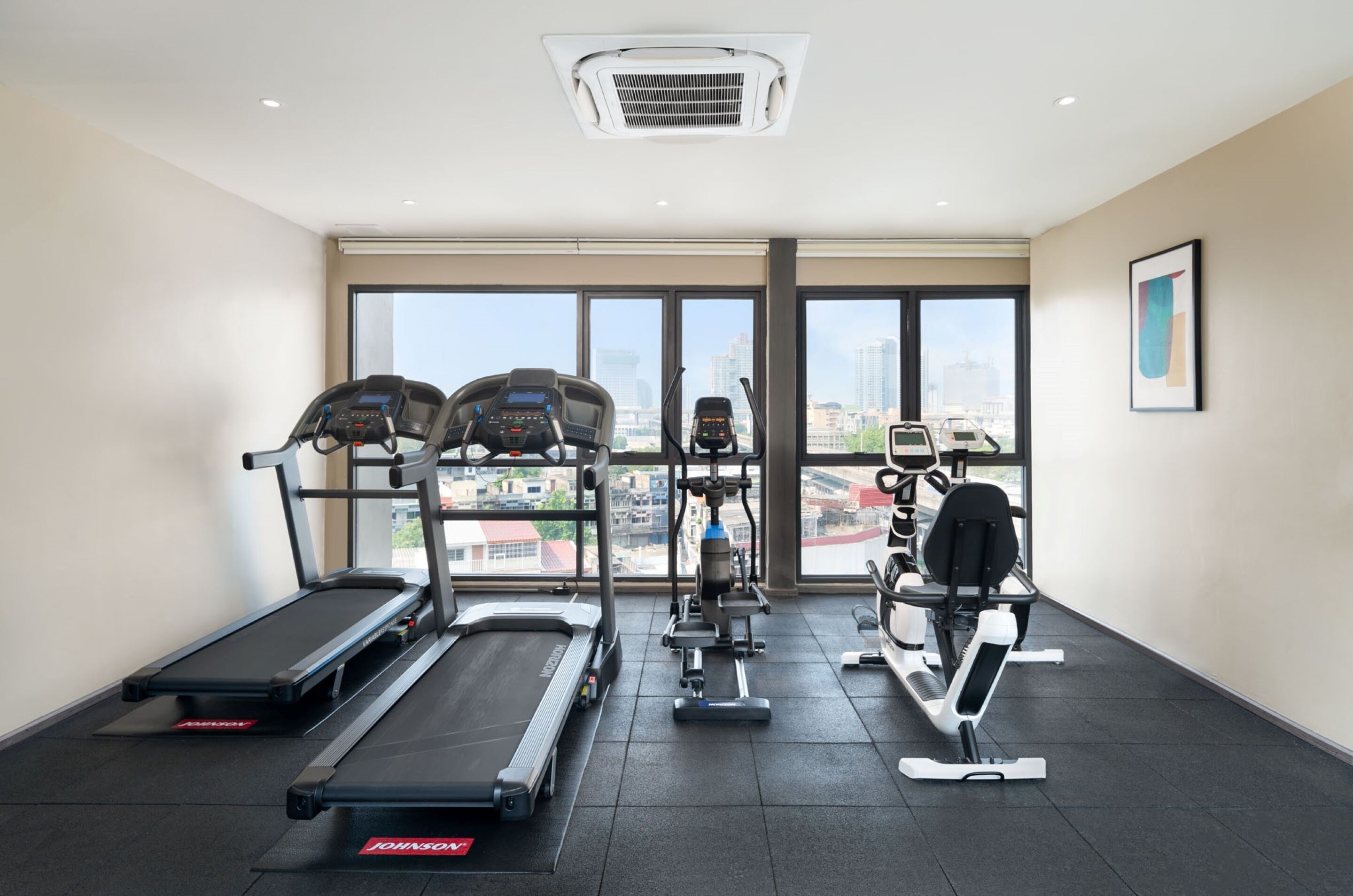 Foto - Lumen Bangkok Udomsuk Station